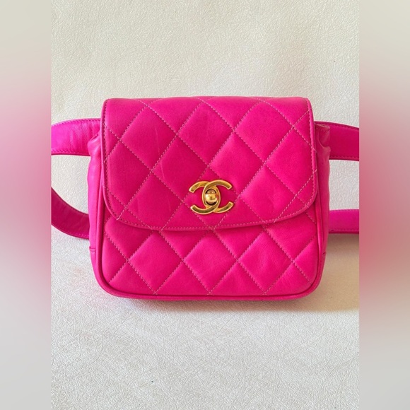 ๐ CHANEL pink quilted leather belt bag ๐ - Picture 11 of 15